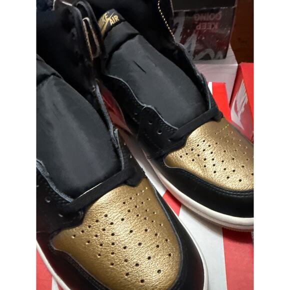 Size 11 .5 - Air Jordan 1 Retro OG High Black Gold main image 5